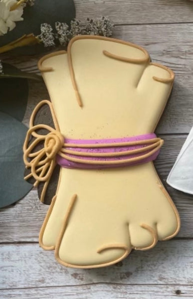 Miss Doughmestic Napkin with Twine Cookie Cutter